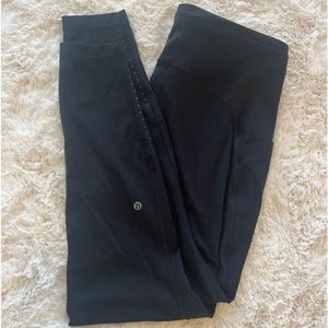 Lululemon leggings with side pockets, size 16, very good condition!
